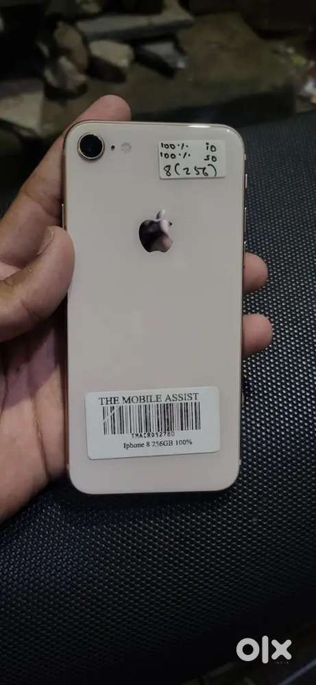 Iphone 8  (256gb)