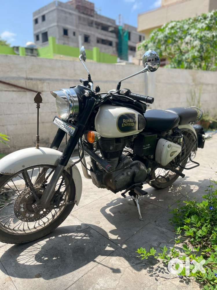 Best condition classic 350 newly changed spracket and oil just ride