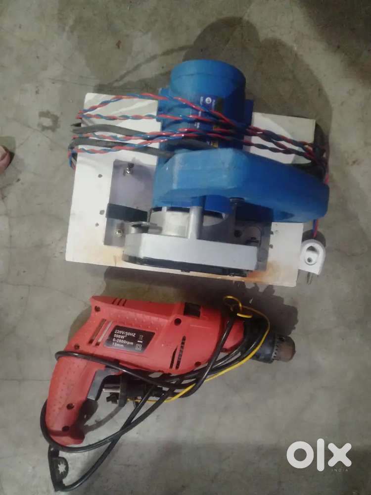 Cutter machine aur drill machine donon chalu condition mein