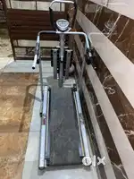 Tredmill manual for sale goood condition smooth running