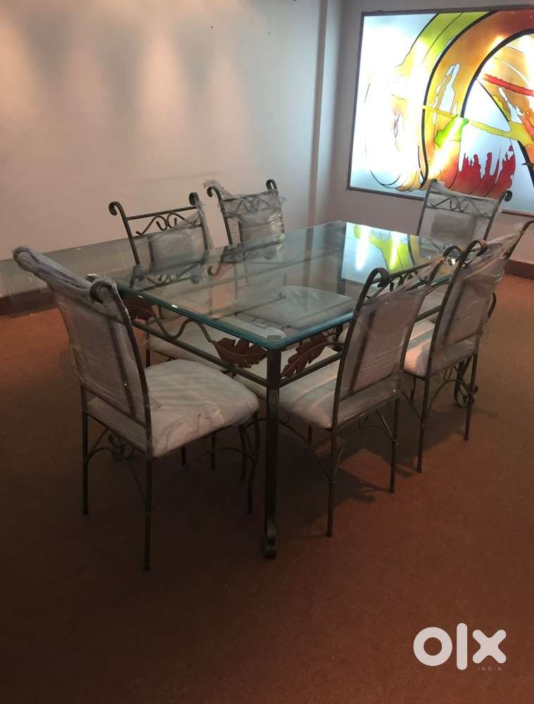 Dining Table with chairs without glass imported
