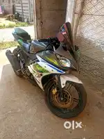 Yamaha R15 V2