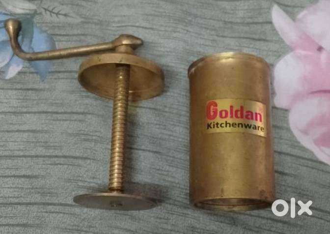 Antique सेव, भुजिया, चकली, मुरुक्कु, नूडल्स आदि बनाए