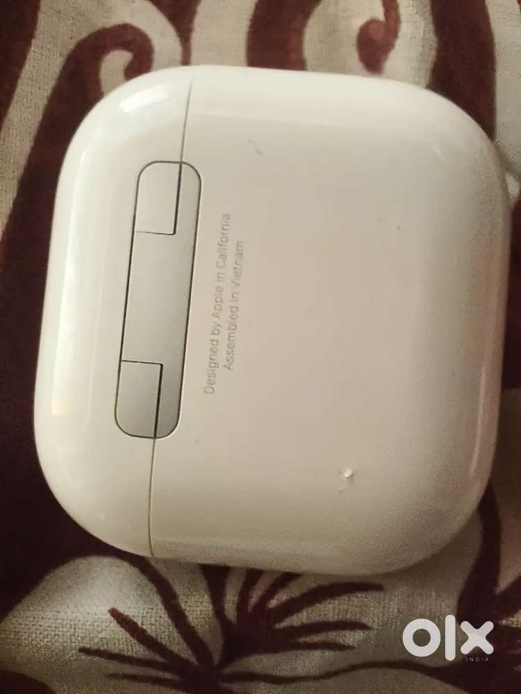 B apple airpods 4(2025)