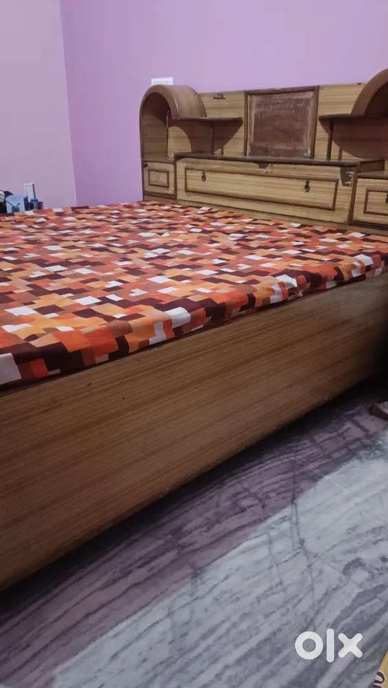 Queen size bed base