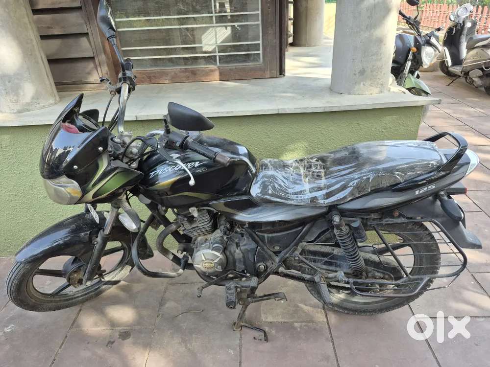 Bajaj Discover 125