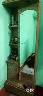 Dressing mirror