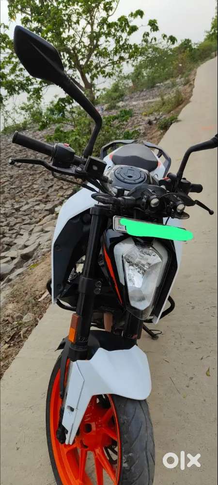 Ktm duke 200 like new condition