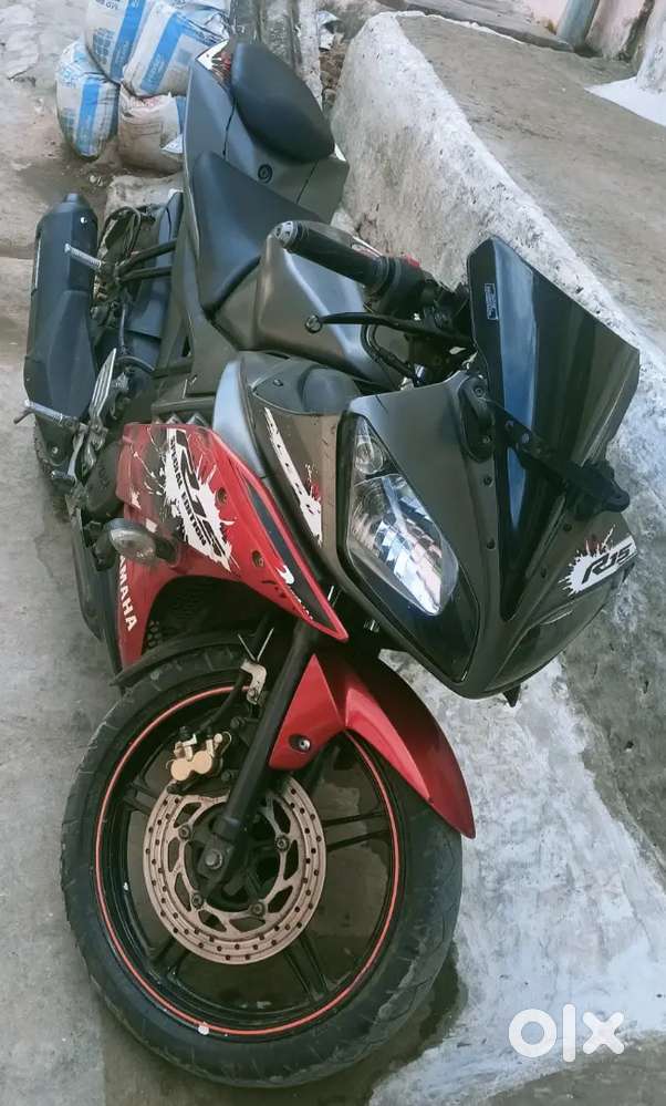 Yamaha r15
