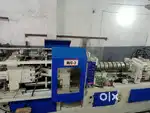 Plastic molding machine