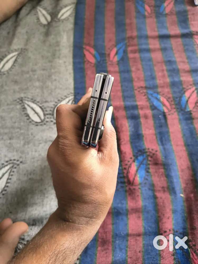 Fold 4 front display only