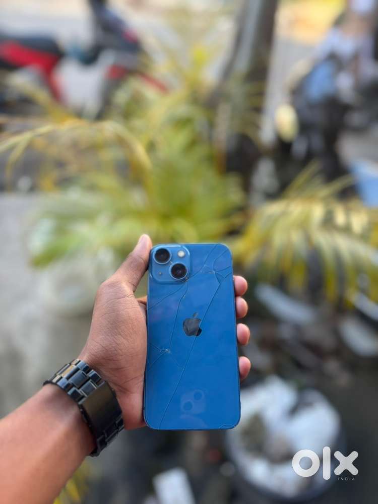 Iphone 13 mini (128gb) back pannel cracked