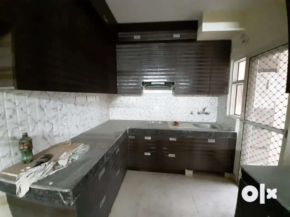 French Apartment 3Bhk Semi Flat for rent