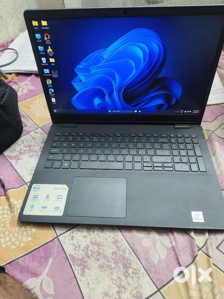 Dell laptop 1.5yr old new condition