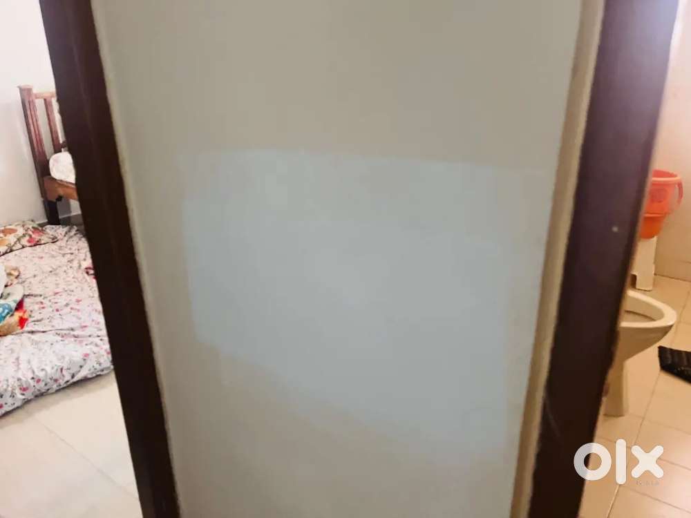 House on main road new vaddem can use for comercial