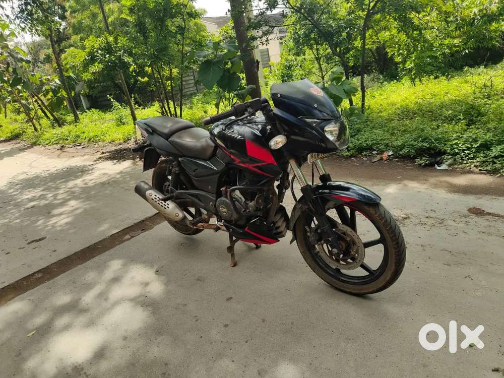 PULSAR 150
