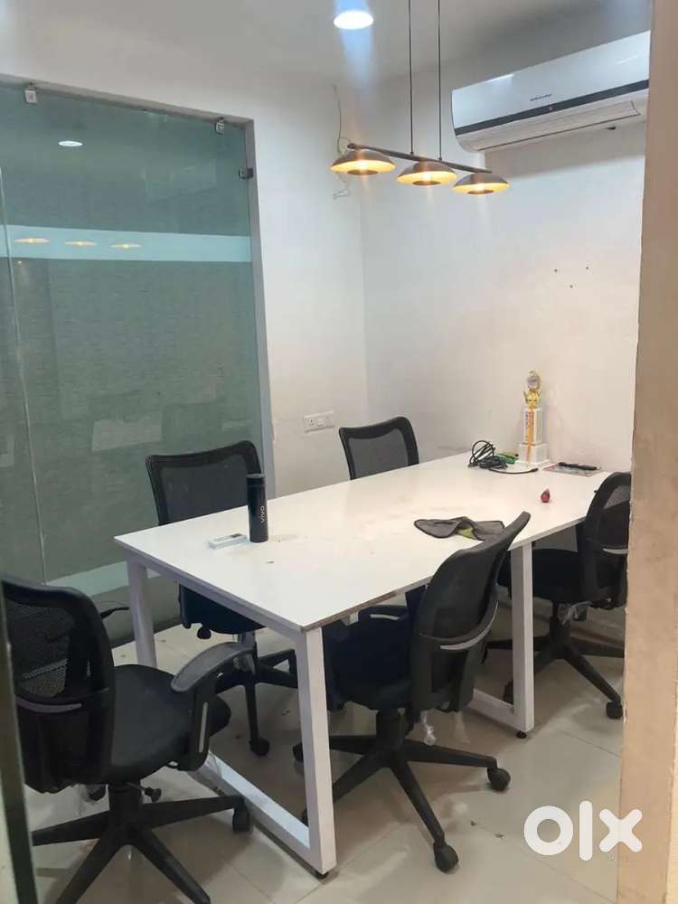 Fully furnished office space available in Palasia location