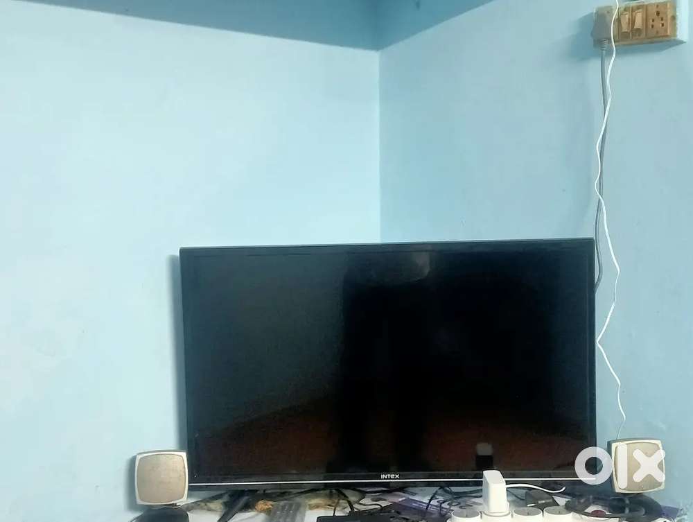 Intex LCD TV 32 with 4.1 Speaker
