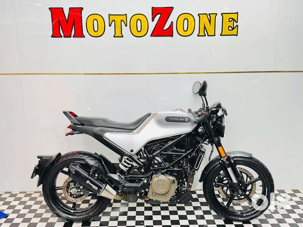 HUSQVARNA VITPILEN 250
Dual disc Abs
