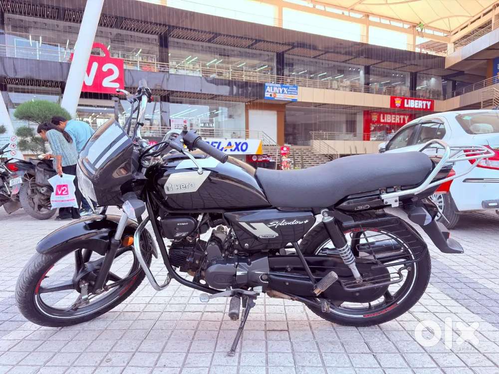 Splendor Plus model 2023 good condition finance bhi ho jayegi