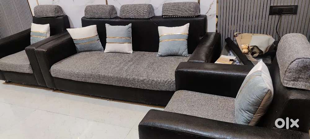 Sofa set (3+1+1)