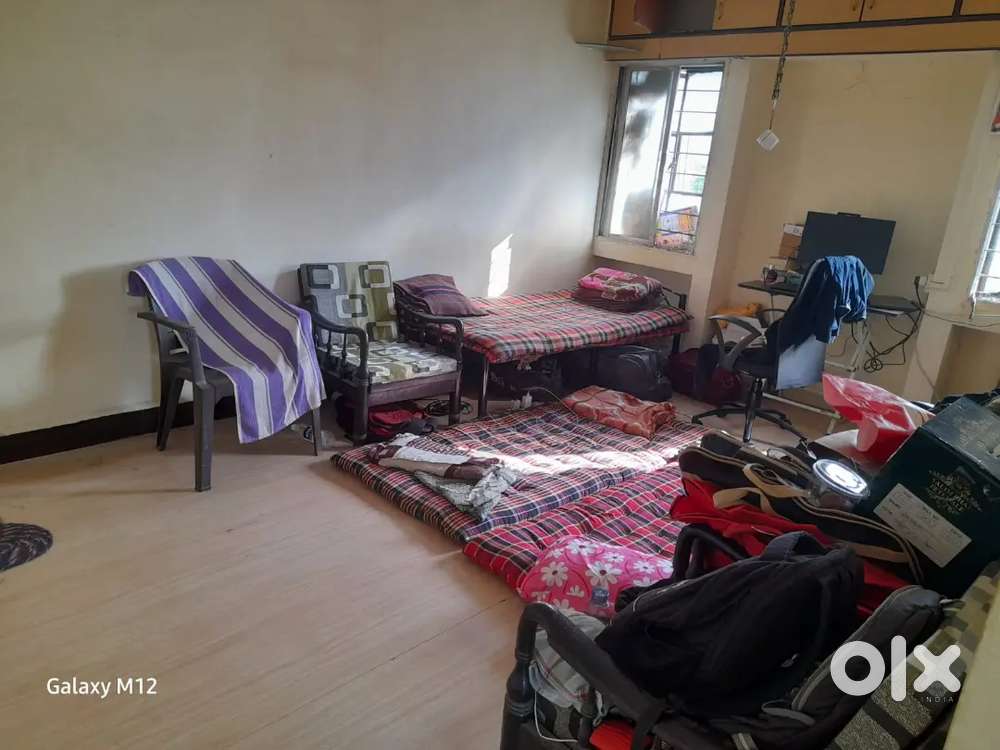 2 male partner 1BHK at bhusari colony Kothrud mobNo-88a88b81c89c64 5K