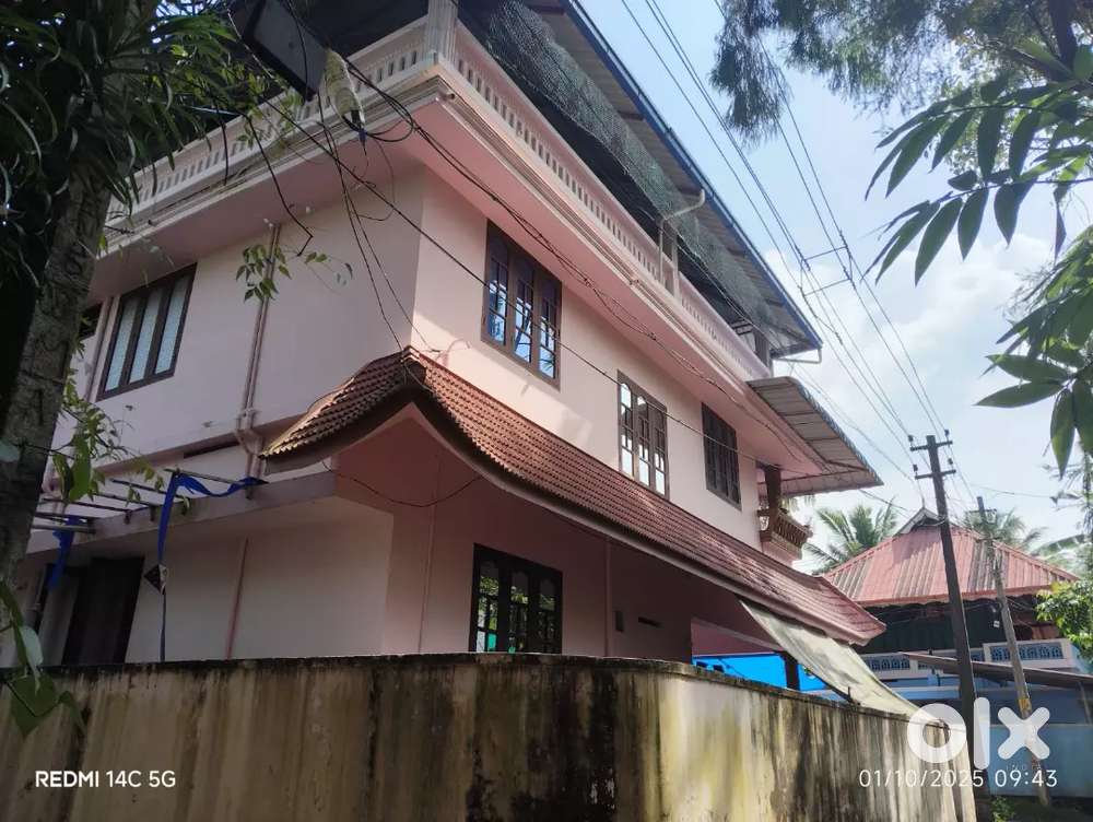 Residential house for sale in south paravoor, ernakulam dt @80 lakhs