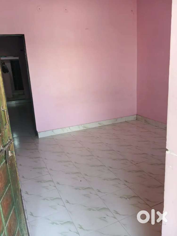1 bhk floor