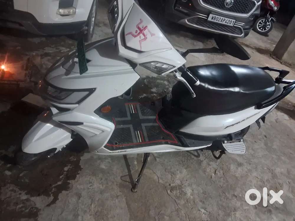 Bike sale honda shine . Okinawa electric 140 km range