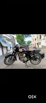 Royal Enfield classic 350 black bullet