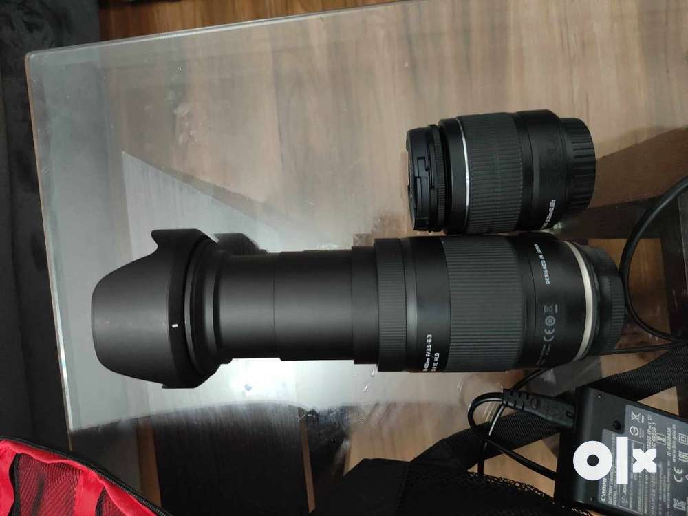 DSLR canon EOS 2000D with 18 to 400mm zooming lense