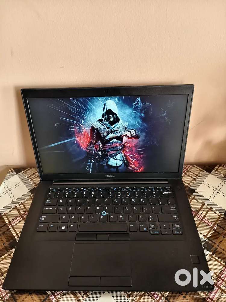 Dell laptop 7480 i7-7thgen 16gbram 256gb original charger