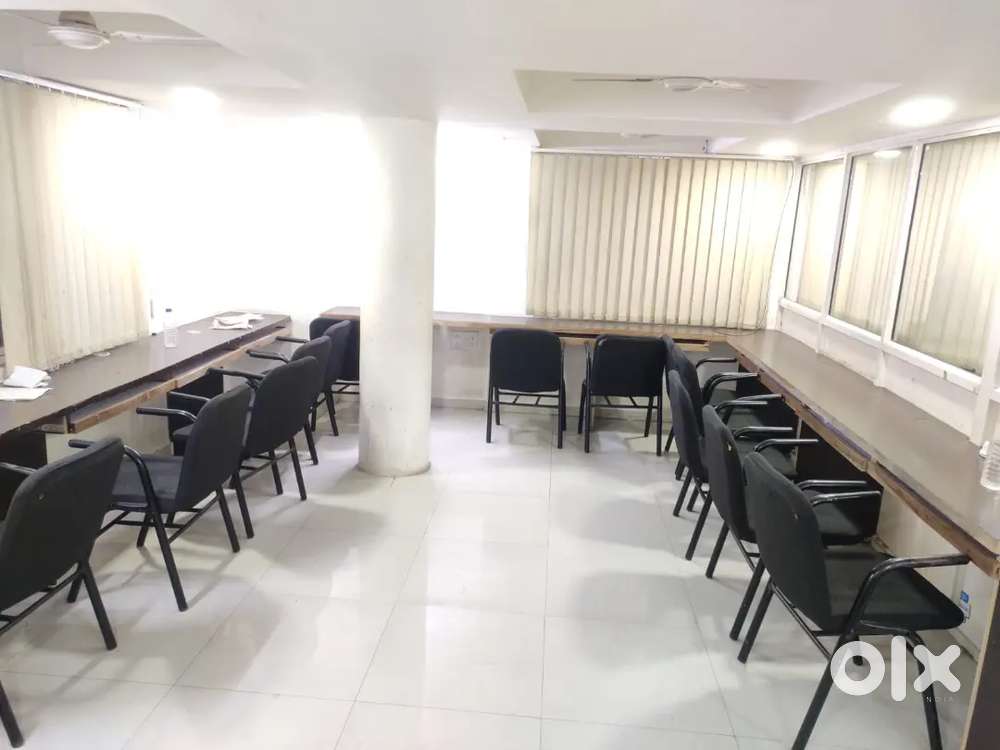 Furnished Office Rent Ashram Road 650 Ft 1 Cabin 17 Seats For-IT/DSA