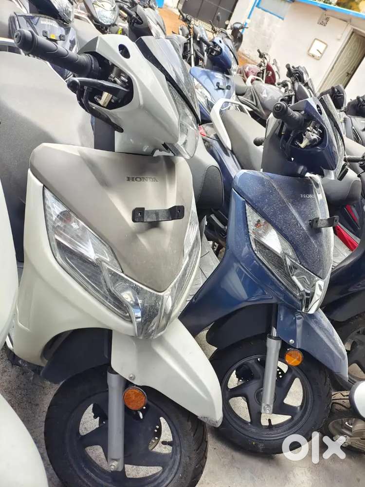 ALL COLOURS AVAILABLE ON 125CC *