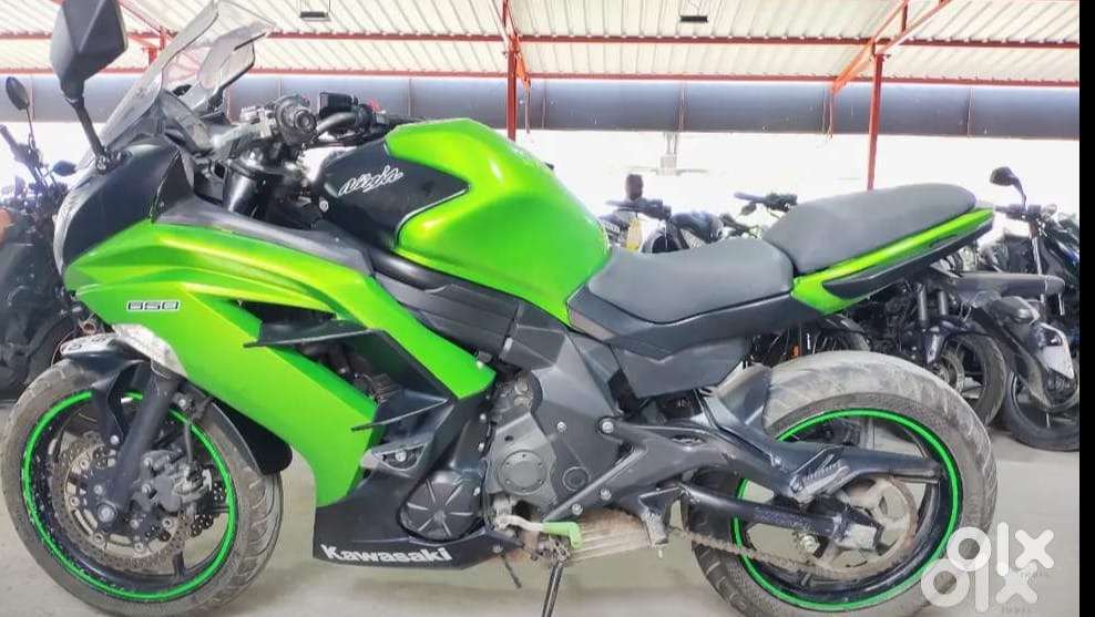 Kawasaki ninja 650 metallic  green bs 3 engine the most powerfull