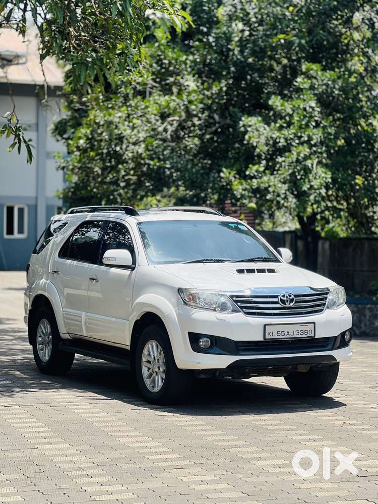 Toyota Fortuner 2011-2016 4x2 AT, 2014, Diesel