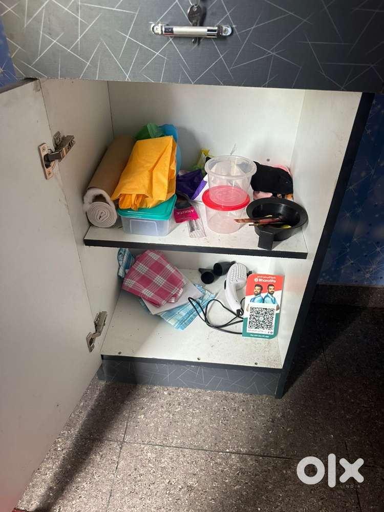 Saloon Shop for rent