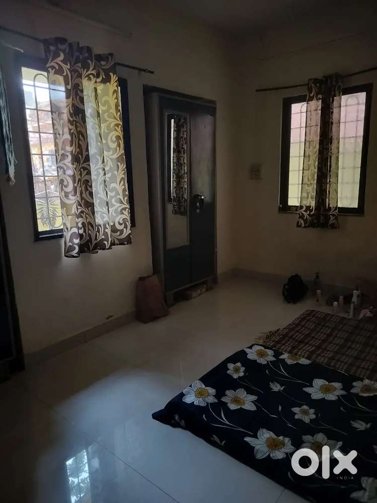 Need a roommate urgent