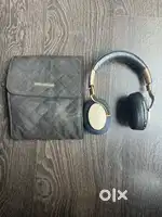 Bowers and wilkins px