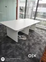 Meeting table