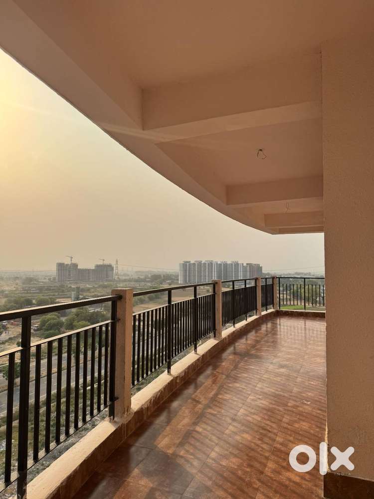 Ready to move in apartment for rent right on Dwarka Expressway