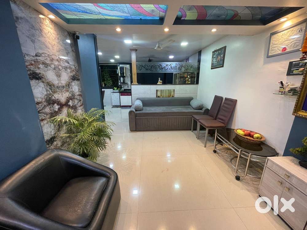 Lavish 2BHK  Flat for Sale  Juinagar  Gated Society  1000