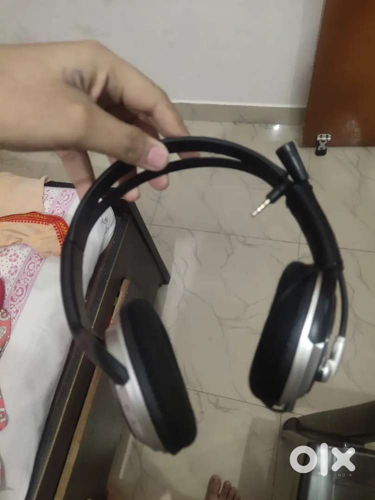 Hp  headphone under 150/- only