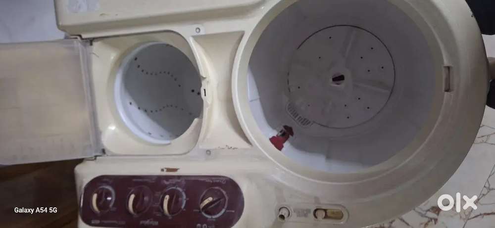 Wirphool Semi automatic washing Maching