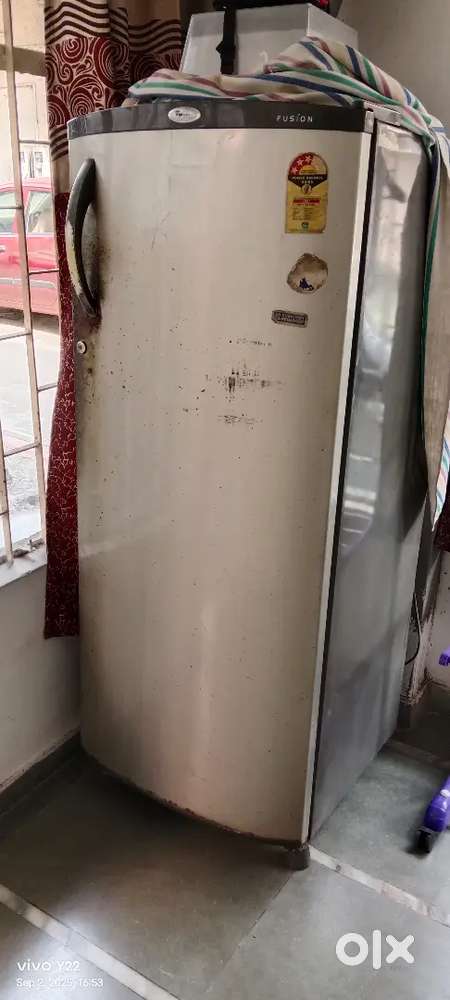 310 L Single door refrigerator