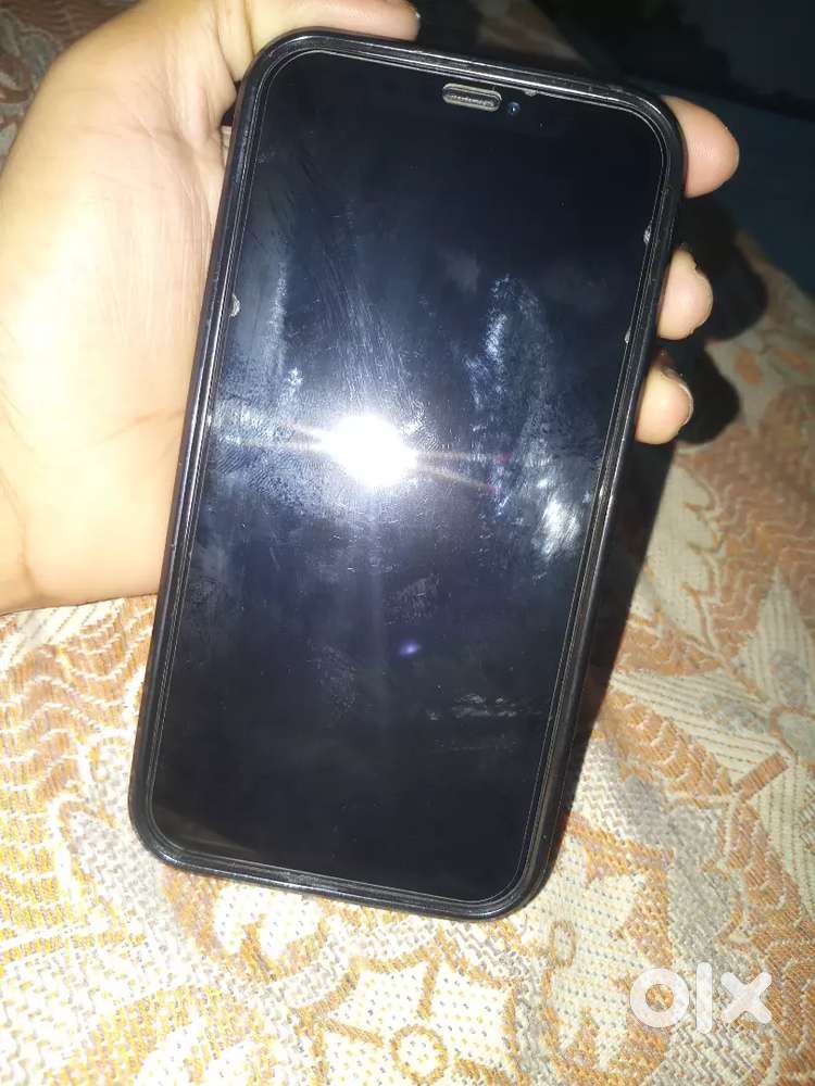 IPHONE XR MINT CONDITION