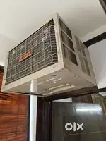 Hitachi 2 Ton AC