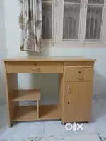 Computer table / work table