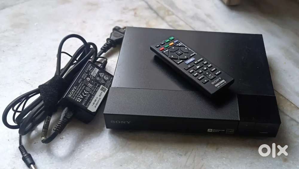 SONY BDP S3700 mid- High end Bluray Smart Player