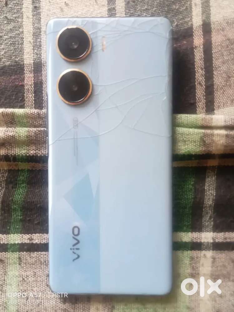 M apna phone sale kr rha hu
